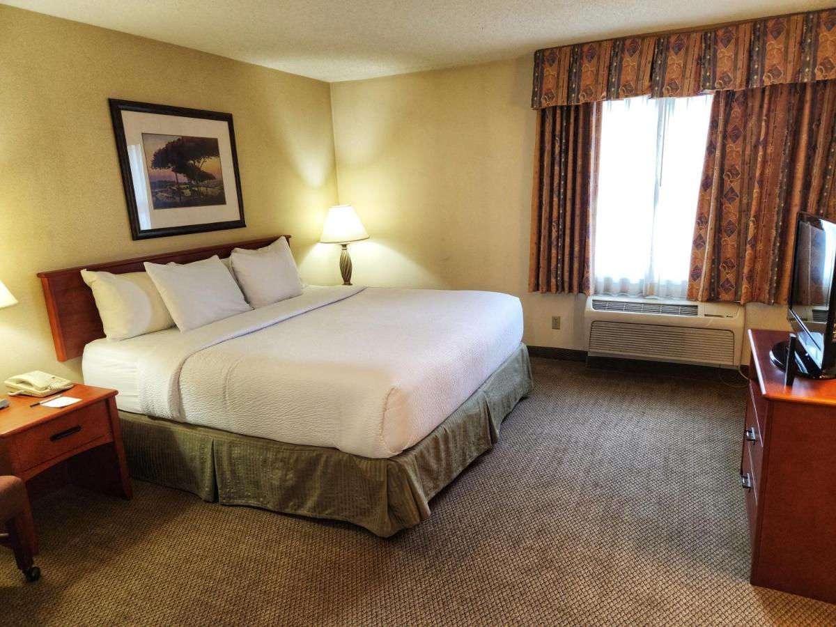 Hotel La Quinta By Wyndham Appleton College Avenue Esterno foto