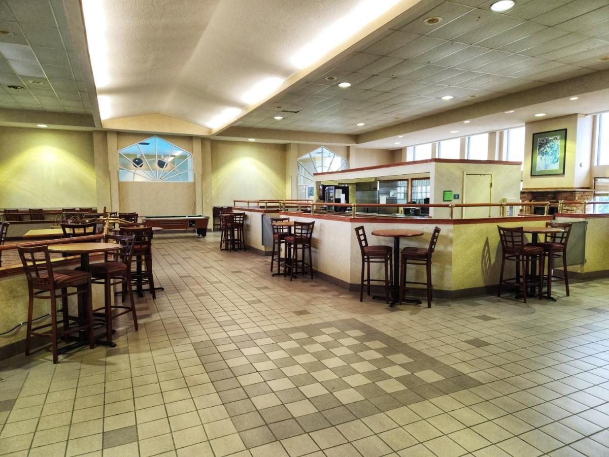 Hotel La Quinta By Wyndham Appleton College Avenue Esterno foto
