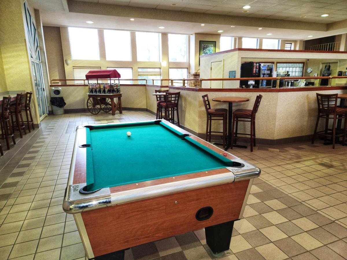 Hotel La Quinta By Wyndham Appleton College Avenue Esterno foto