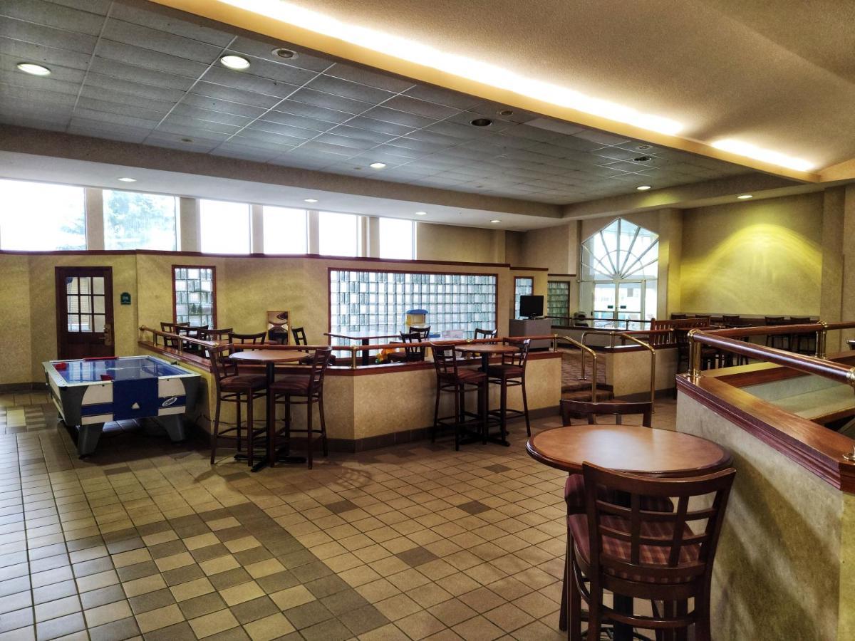 Hotel La Quinta By Wyndham Appleton College Avenue Esterno foto
