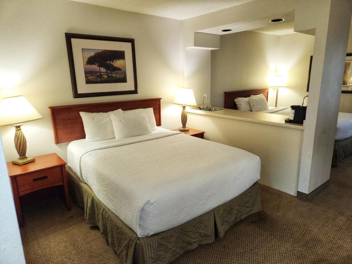 Hotel La Quinta By Wyndham Appleton College Avenue Esterno foto