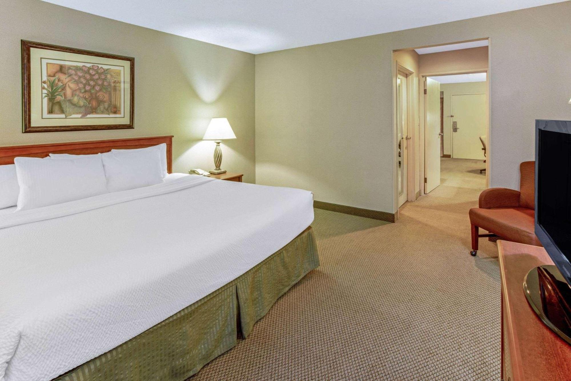 Hotel La Quinta By Wyndham Appleton College Avenue Esterno foto